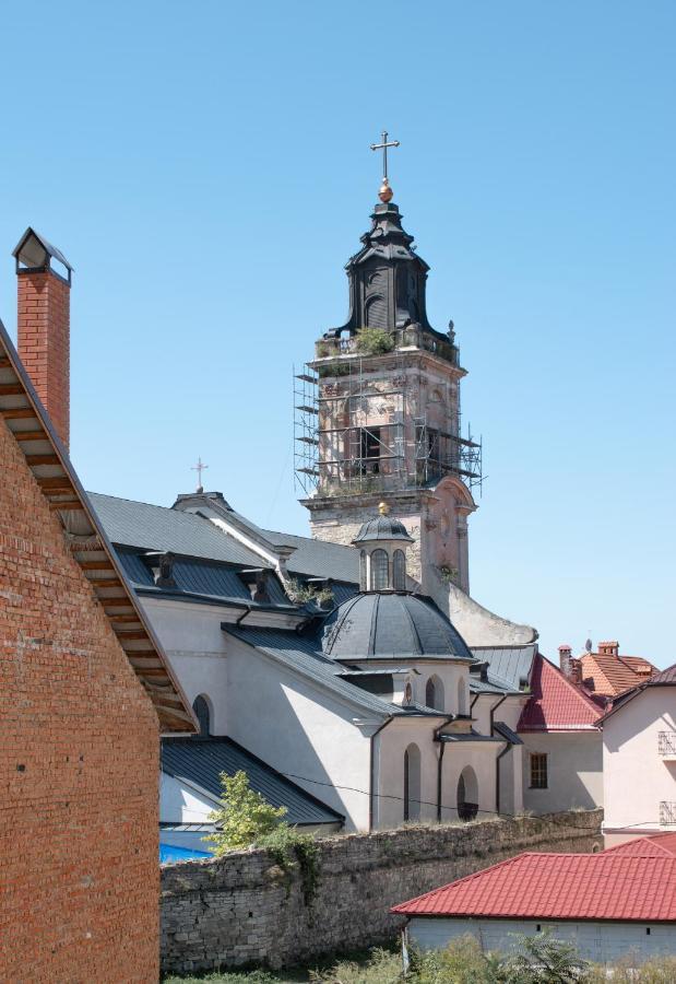 Гетьманські палати , старе місто Кам'янець-Подільский Екстер'єр фото